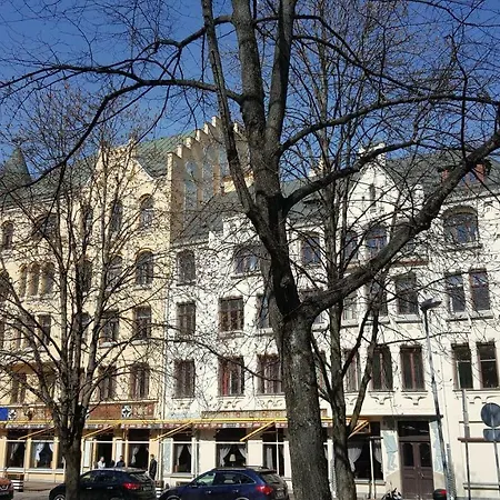 City Apartment, Old Town Liberty Promenade With Parking Apartment *